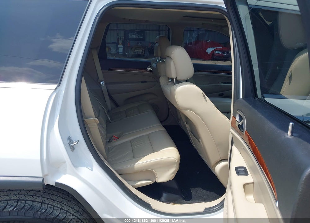 2013 JEEP GRAND CHEROKEE VIN: 1C4RJFBG2DC606325