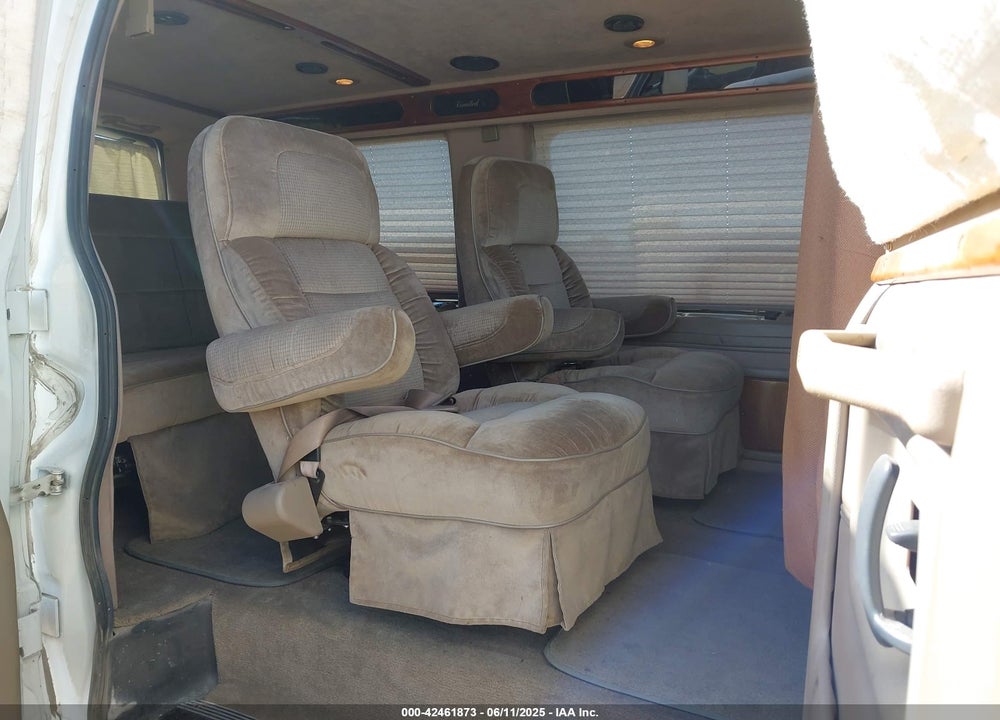 2000 GMC SAVANA RV VIN: 1GDFG15R6Y1270239
