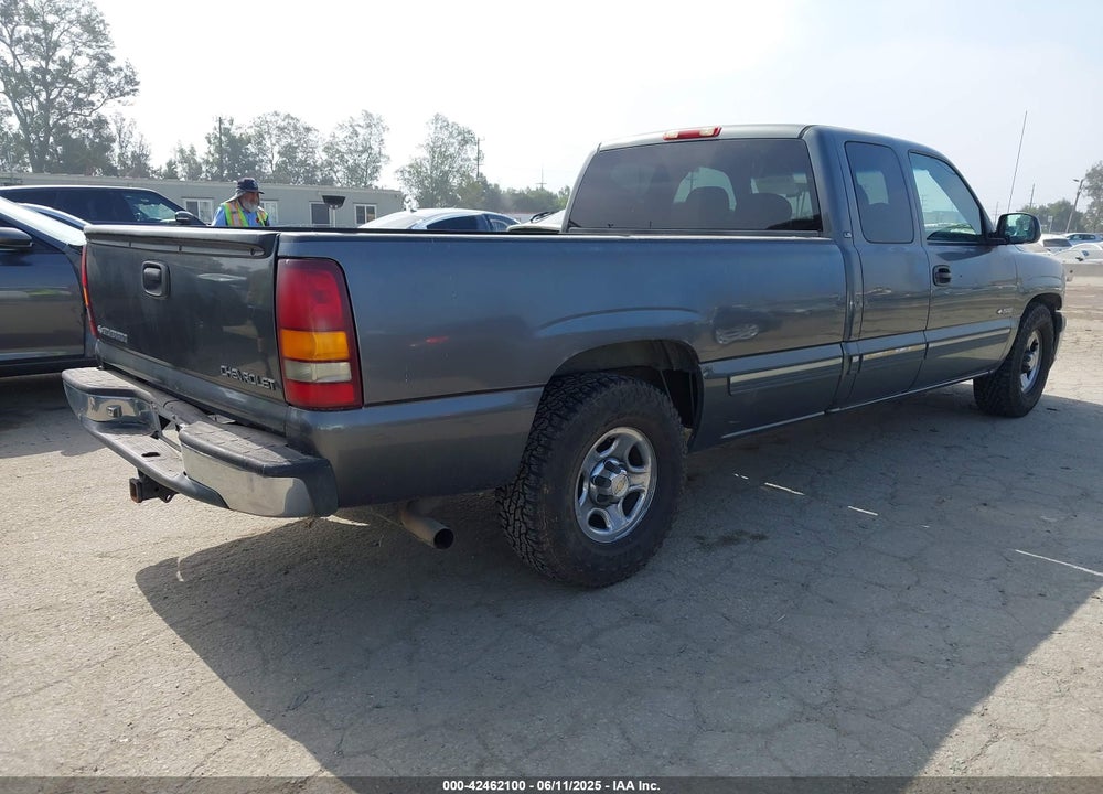 2000 CHEVROLET SILVERADO 1500 LS VIN: 1GCEC19TXYE356955