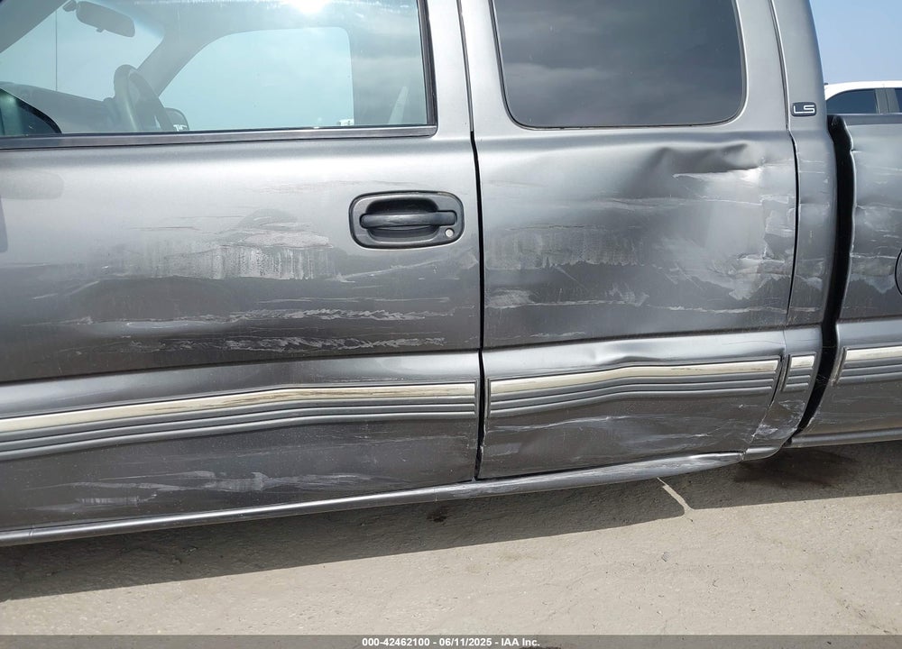 2000 CHEVROLET SILVERADO 1500 LS VIN: 1GCEC19TXYE356955