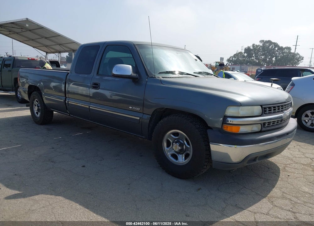 2000 CHEVROLET SILVERADO 1500 LS VIN: 1GCEC19TXYE356955