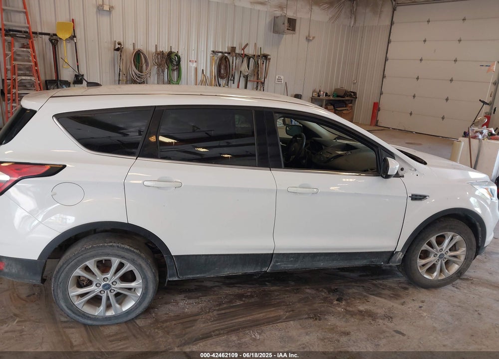 2017 FORD ESCAPE SE VIN: 1FMCU0GD4HUE40040