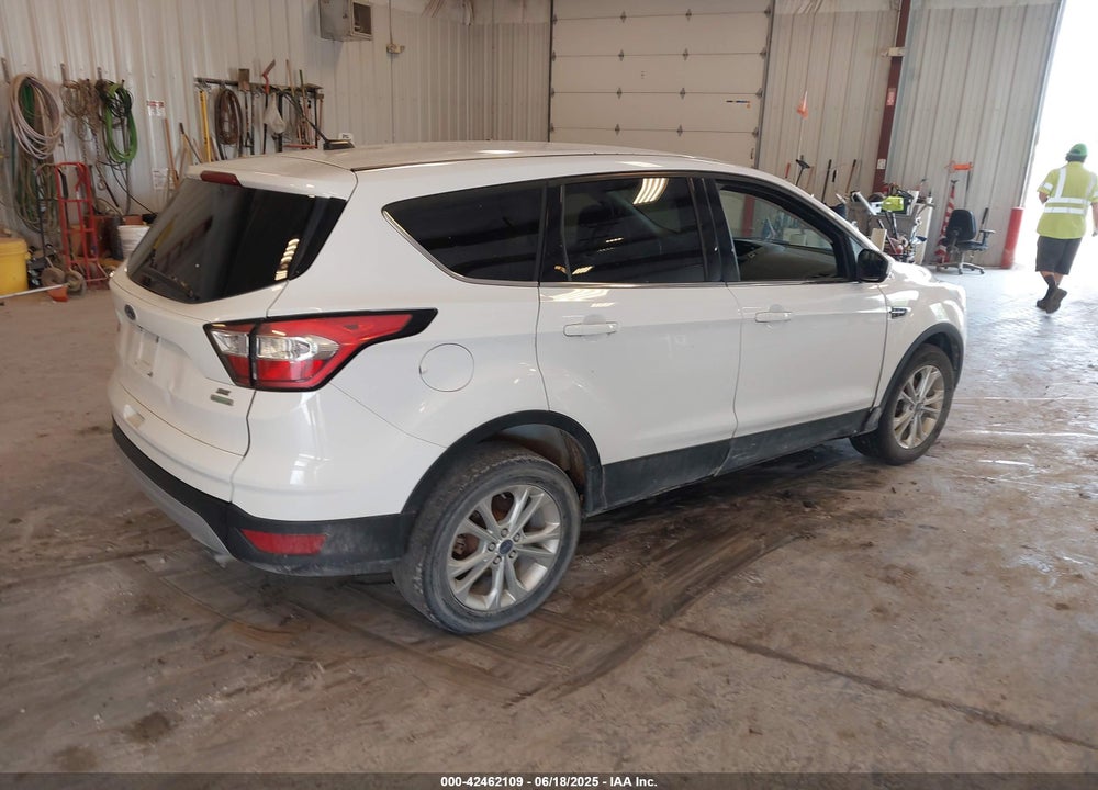 2017 FORD ESCAPE SE VIN: 1FMCU0GD4HUE40040