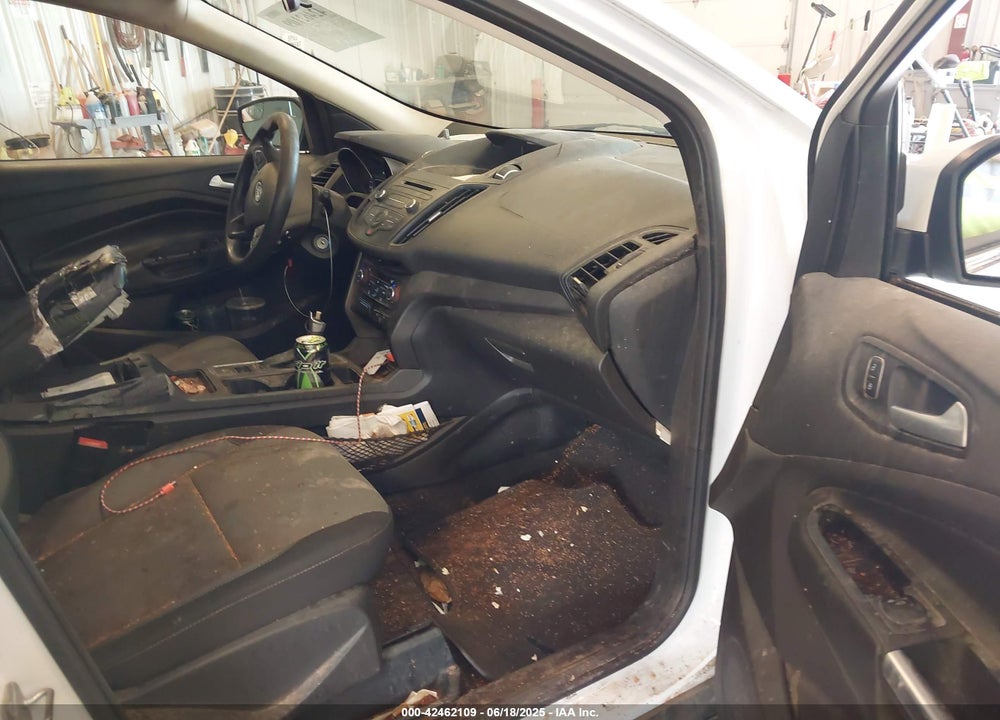 2017 FORD ESCAPE SE VIN: 1FMCU0GD4HUE40040