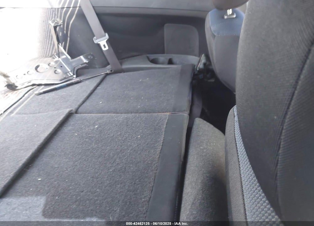 2006 SCION TC VIN: JTKDE177X60107621