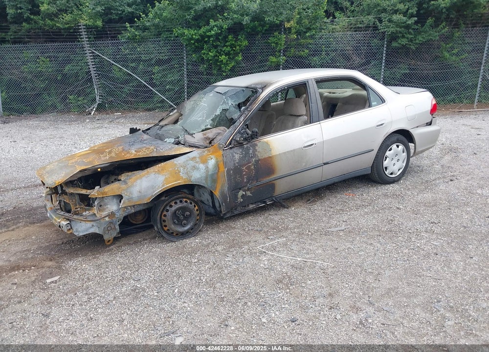 1999 HONDA ACCORD LX VIN: 1HGCG6659XA113823