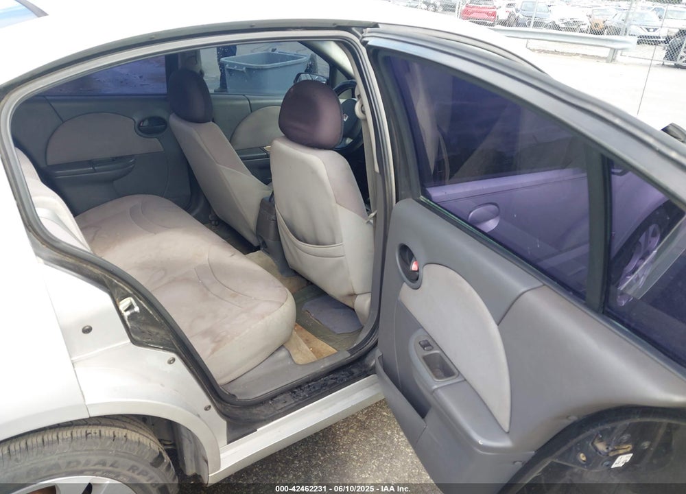 2004 SATURN ION 2 VIN: 1G8AZ52F34Z186900
