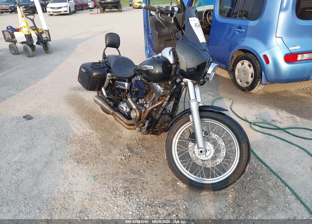 2010 HARLEY-DAVIDSON FXDC VIN: 1HD1GV418AC319516