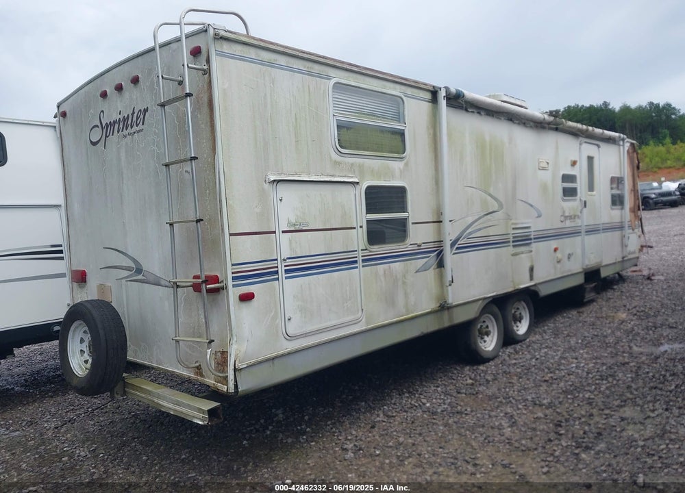 2003 KEYS TONE VIN: 4YDT303213A210555