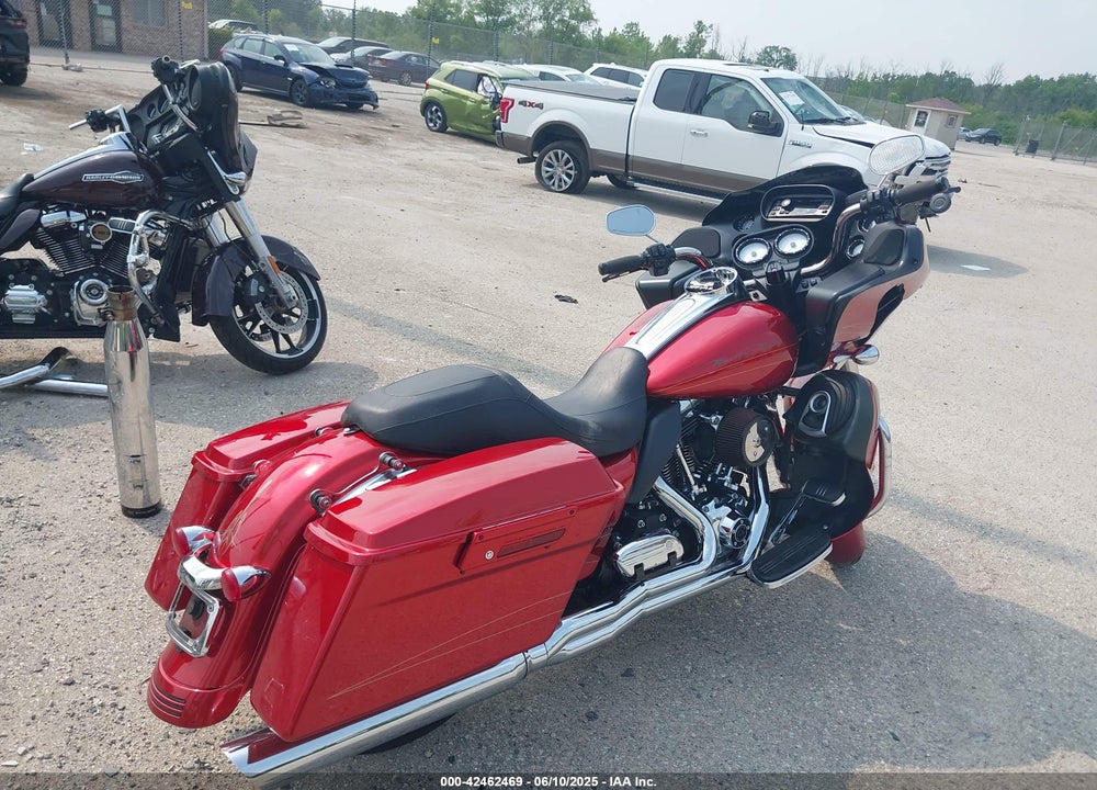 2013 HARLEY-DAVIDSON FLTRX ROAD GLIDE CUSTOM VIN: 1HD1KHM11DB671007