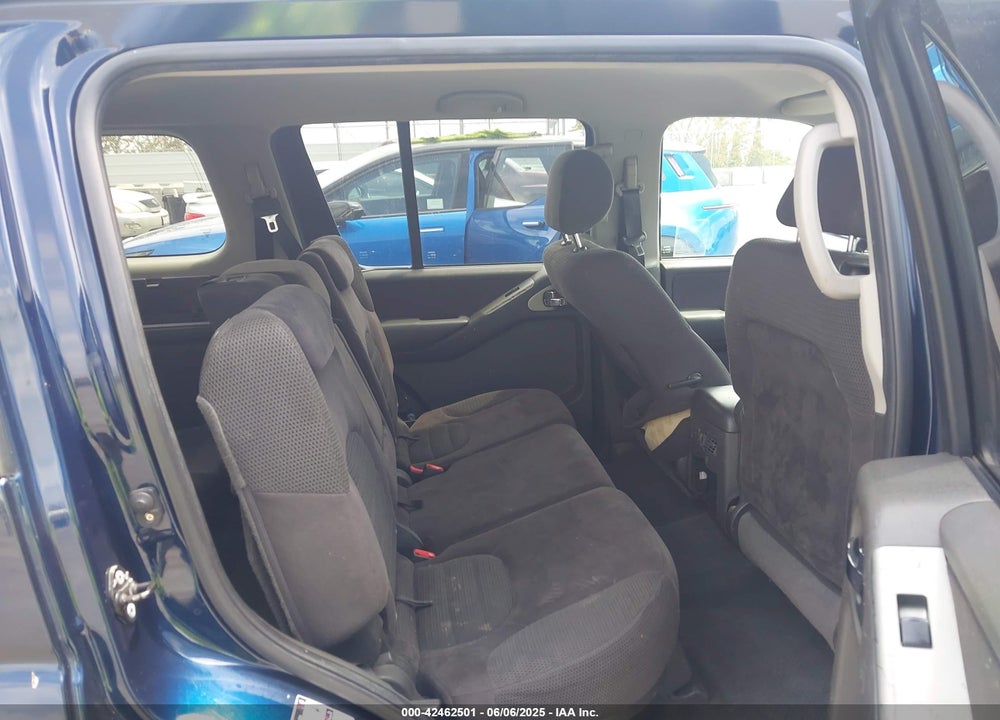 2007 NISSAN PATHFINDER SE VIN: 5N1AR18U37C605352