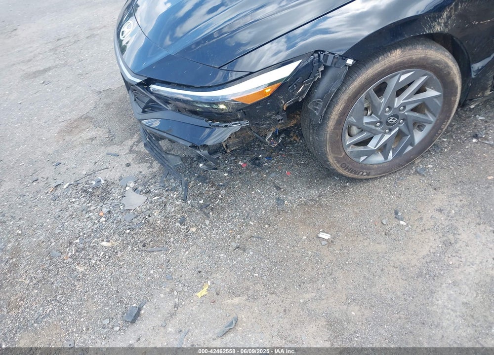 2024 HYUNDAI ELANTRA VIN: KMHLM4DG7RU691626