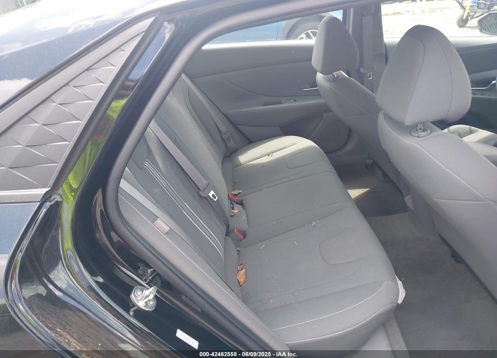 2024 HYUNDAI ELANTRA VIN: KMHLM4DG7RU691626