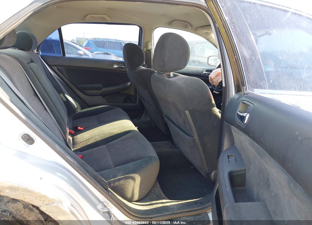 2004 HONDA ACCORD 2.4 LX VIN: 1HGCM56394A093912