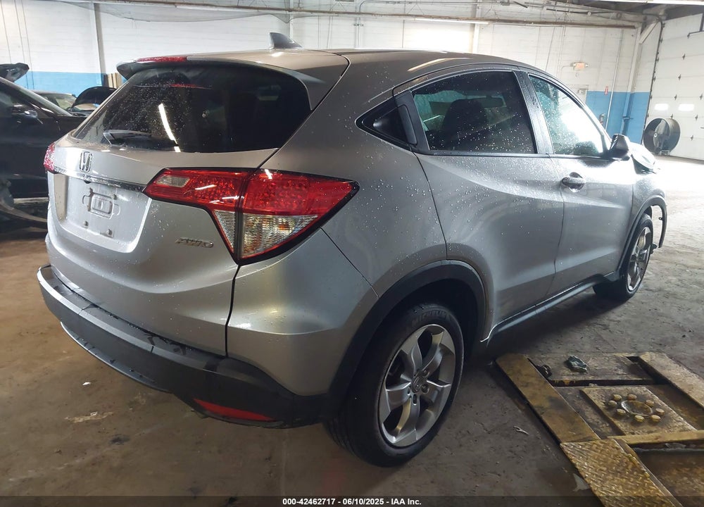 2019 HONDA HR-V VIN: 3CZRU6H33KG729891