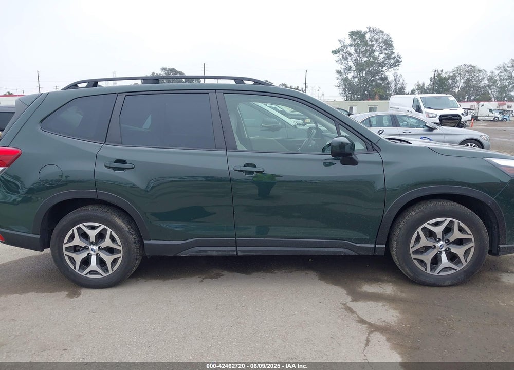 2023 SUBARU FORESTER VIN: JF2SKAEC1PH415675