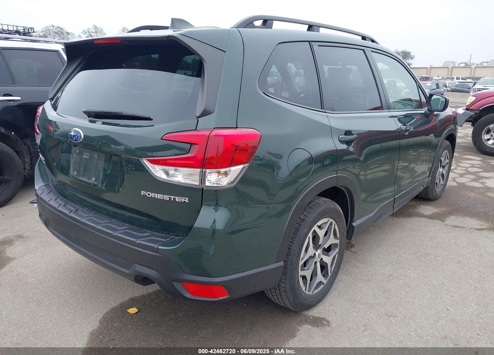 2023 SUBARU FORESTER VIN: JF2SKAEC1PH415675