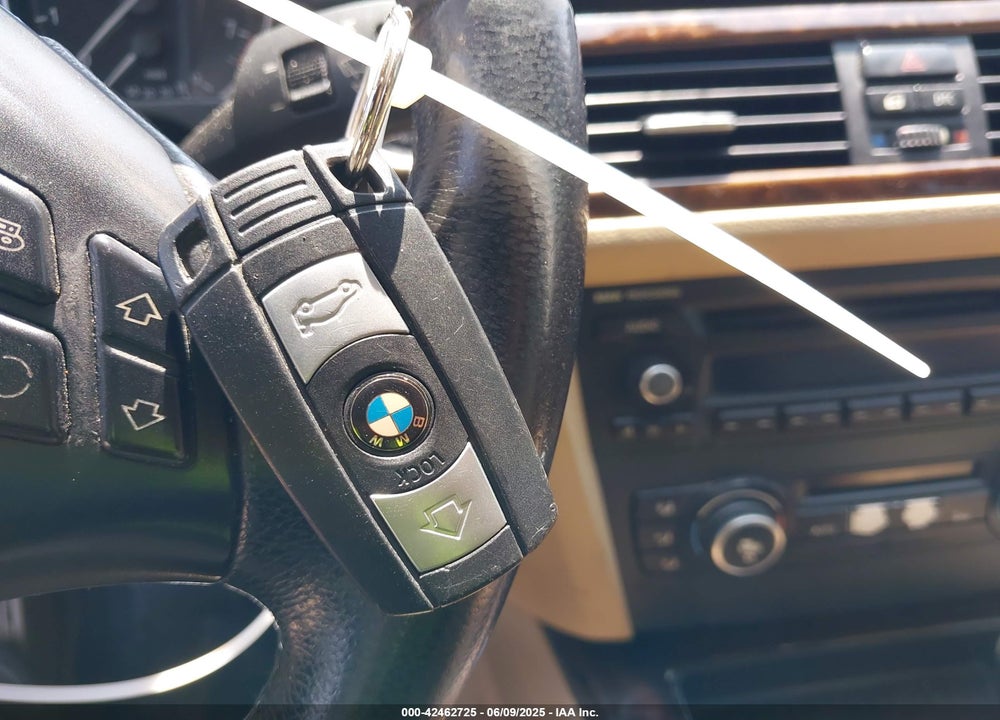 2010 BMW 328I VIN: WBAPH7G55ANM53825