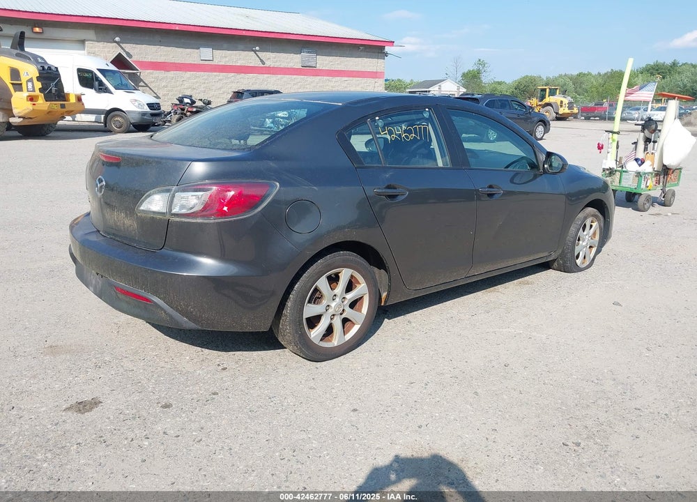 2011 MAZDA 3 I TOURING VIN: JM1BL1VF0B1900087