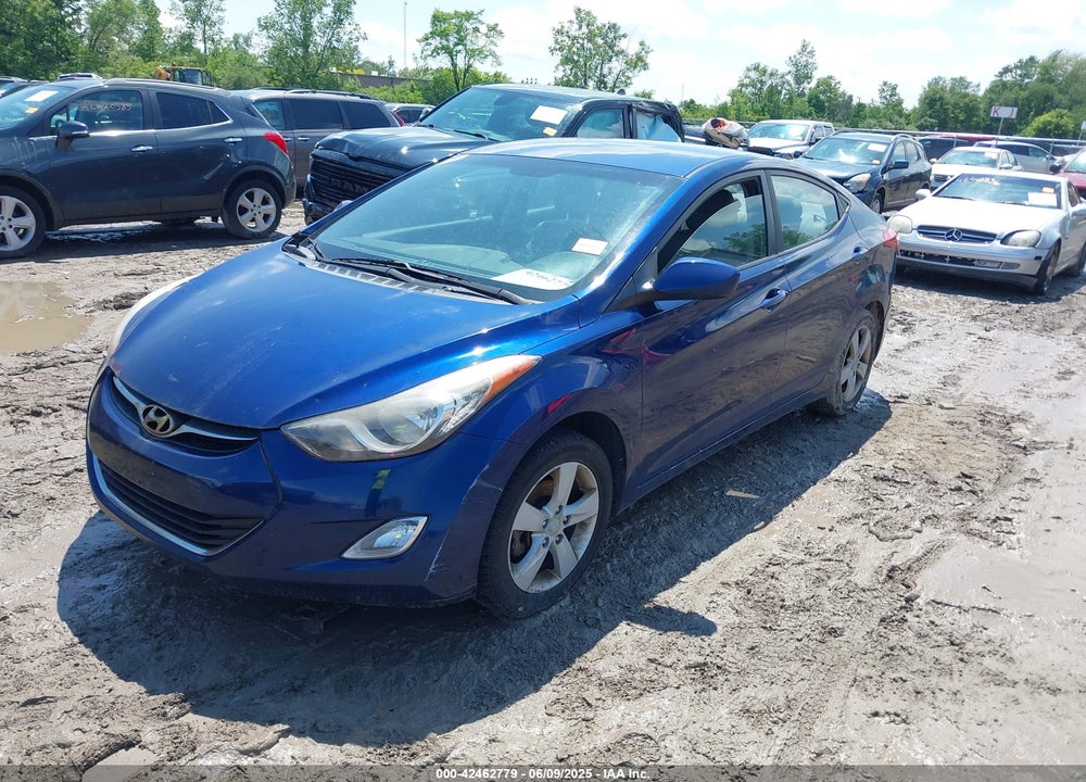 2013 HYUNDAI ELANTRA VIN: KMHDH4AE0DU493328