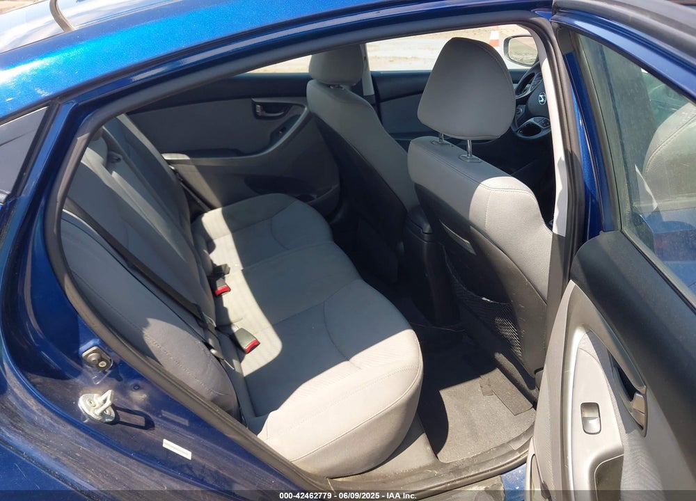 2013 HYUNDAI ELANTRA VIN: KMHDH4AE0DU493328