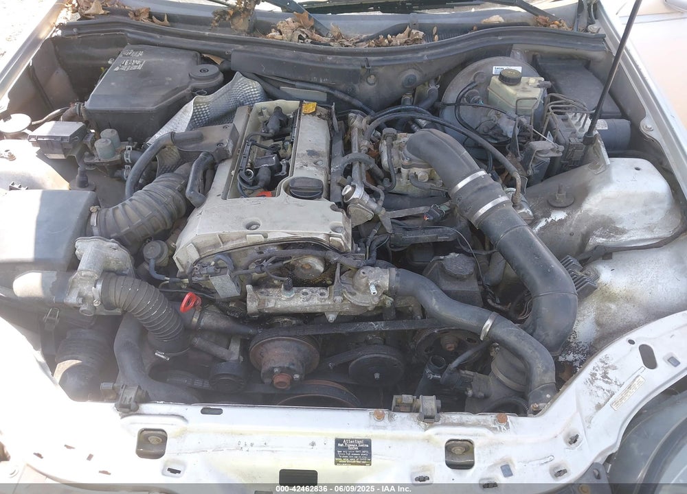1999 MERCEDES-BENZ SLK 230 KOMPRESSOR VIN: WDBKK47F9XF136119