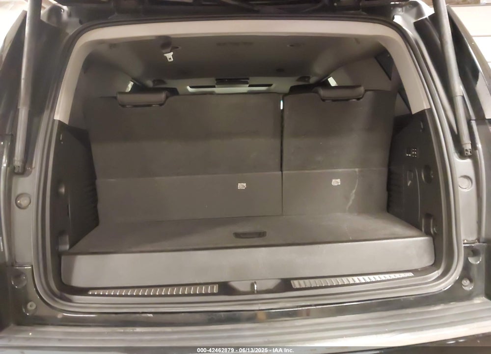 2016 GMC YUKON DENALI VIN: 1GKS2CKJ3GR265886