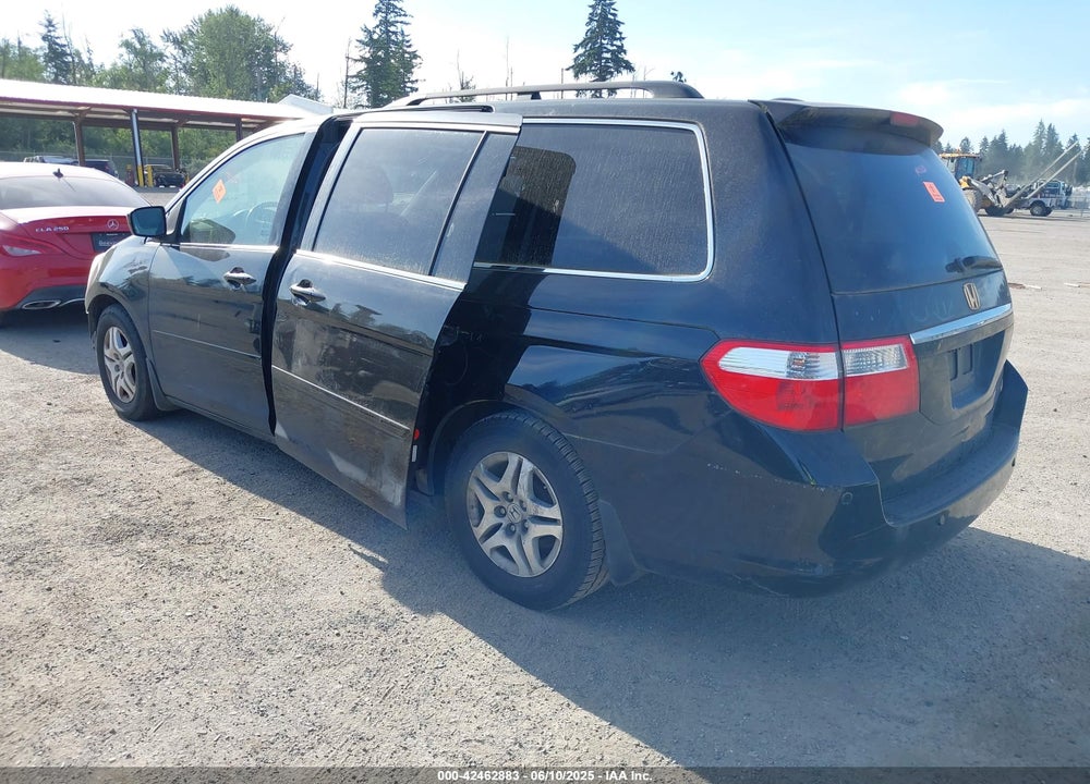 2005 HONDA ODYSSEY TOURING VIN: 5FNRL38805B115846