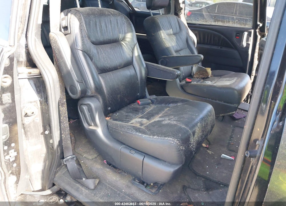 2005 HONDA ODYSSEY TOURING VIN: 5FNRL38805B115846