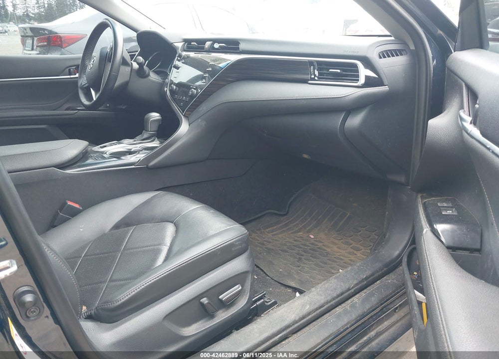 2018 TOYOTA CAMRY VIN: 4T1B11HK4JU551202