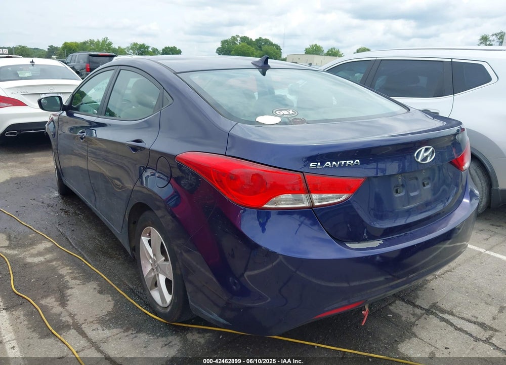2013 HYUNDAI ELANTRA VIN: 5NPDH4AE9DH253824