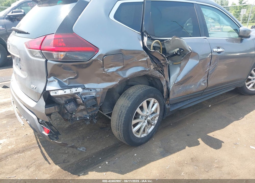 2018 NISSAN ROGUE VIN: KNMAT2MT0JP505119