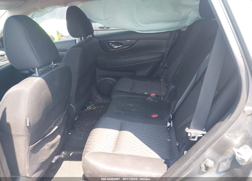 2018 NISSAN ROGUE VIN: KNMAT2MT0JP505119