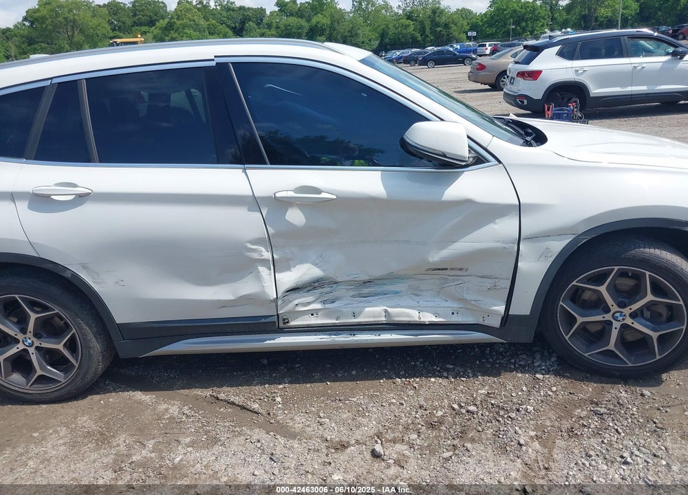 2018 BMW X1 VIN: WBXHT3C30J5L24607