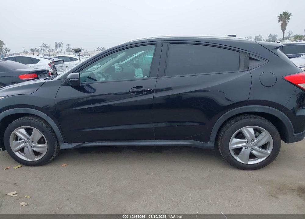 2020 HONDA HR-V VIN: 3CZRU5H52LM706116