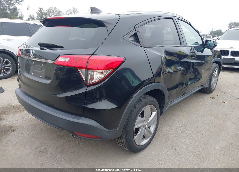 2020 HONDA HR-V VIN: 3CZRU5H52LM706116