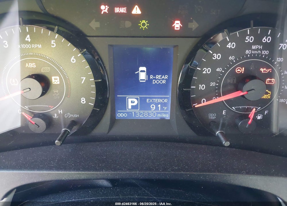 2017 TOYOTA SIENNA LE 8 PASSENGER VIN: 5TDKZ3DC1HS825297