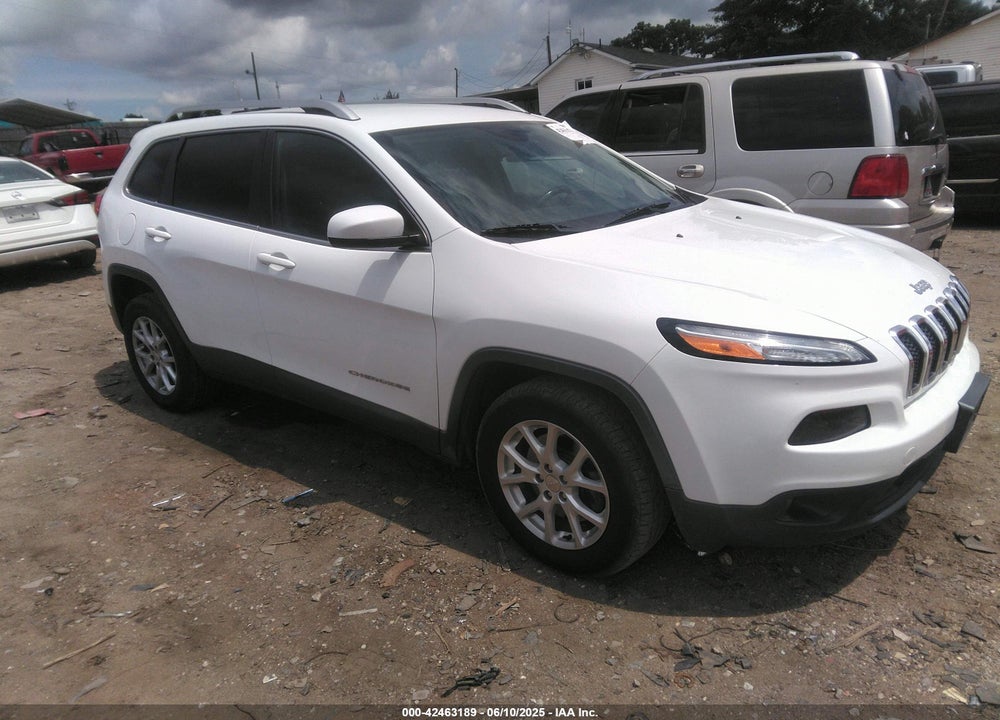 2015 JEEP CHEROKEE LATITUDE VIN: 1C4PJMCB5FW614872