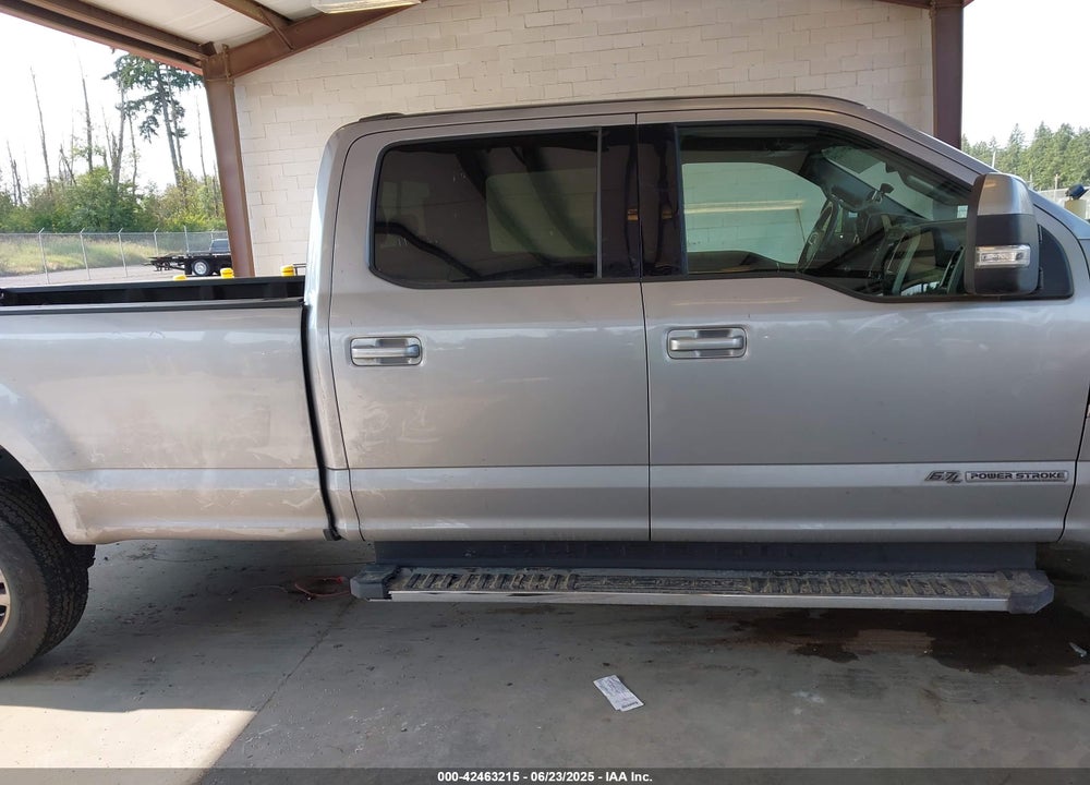 2021 FORD F-350 LARIAT VIN: 1FT8W3BT3MED11604