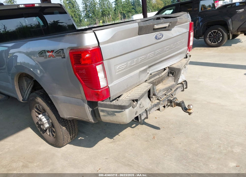 2021 FORD F-350 LARIAT VIN: 1FT8W3BT3MED11604