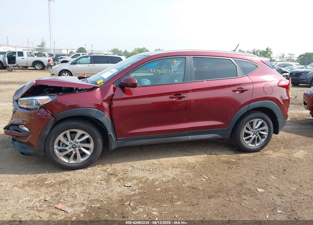 2016 HYUNDAI TUCSON VIN: KM8J3CA43GU125927