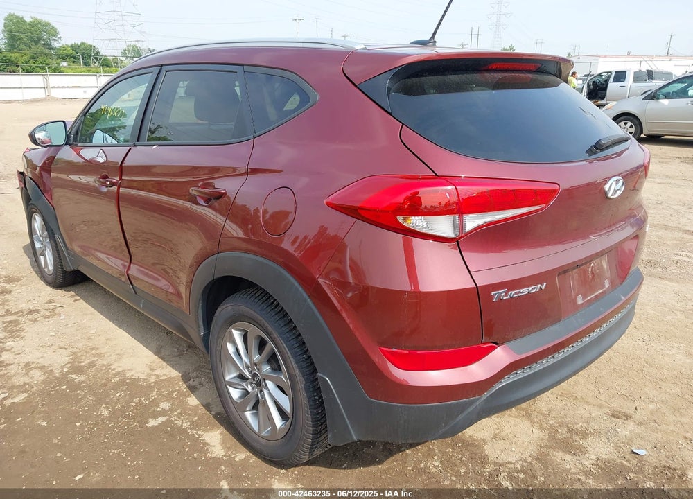 2016 HYUNDAI TUCSON VIN: KM8J3CA43GU125927