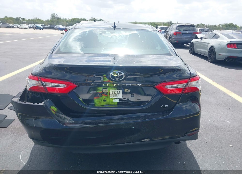 2020 TOYOTA CAMRY LE VIN: 4T1C11AK1LU991122
