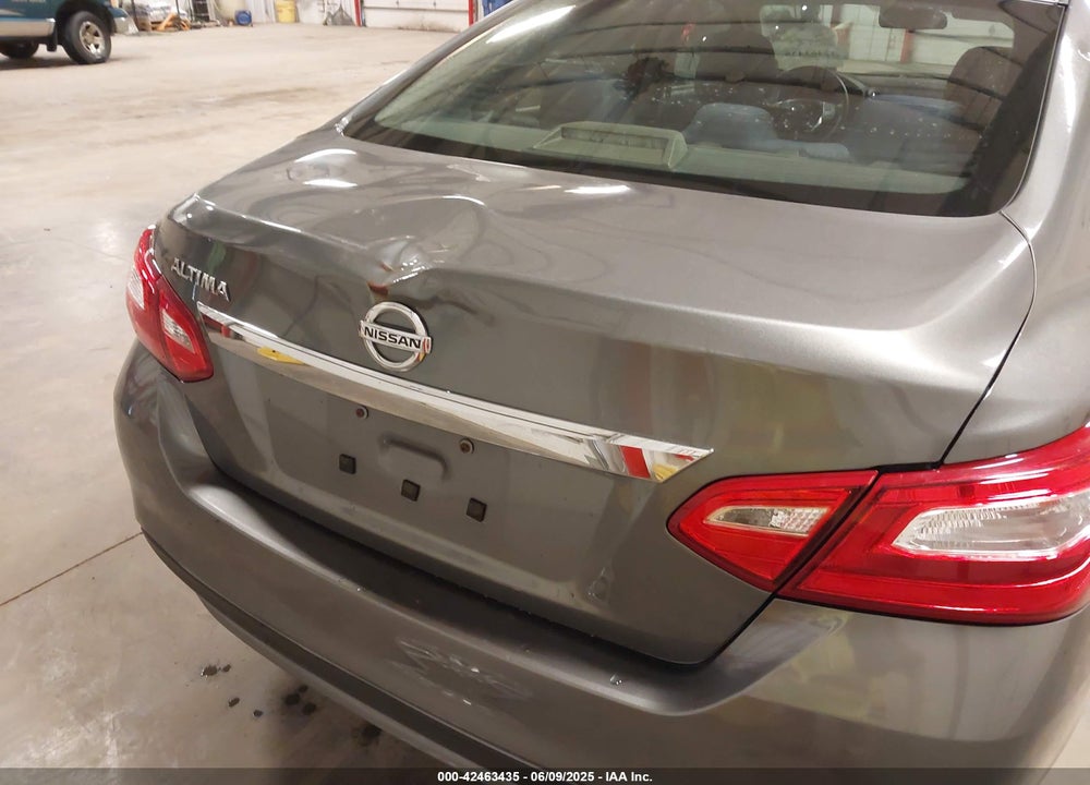 2017 NISSAN ALTIMA VIN: 1N4AL3AP9HN353494