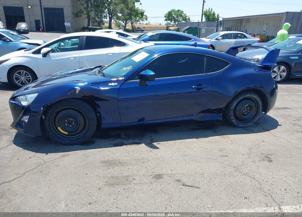 2013 SCION FR-S VIN: JF1ZNAA11D2717111