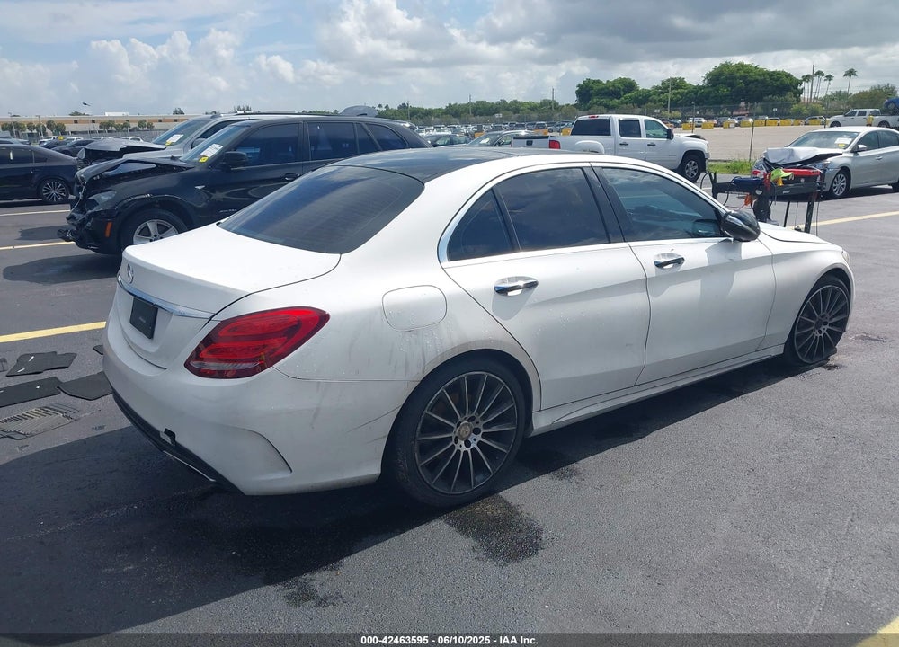 2015 MERCEDES-BENZ C 400 VIN: 55SWF6GBXFU015973