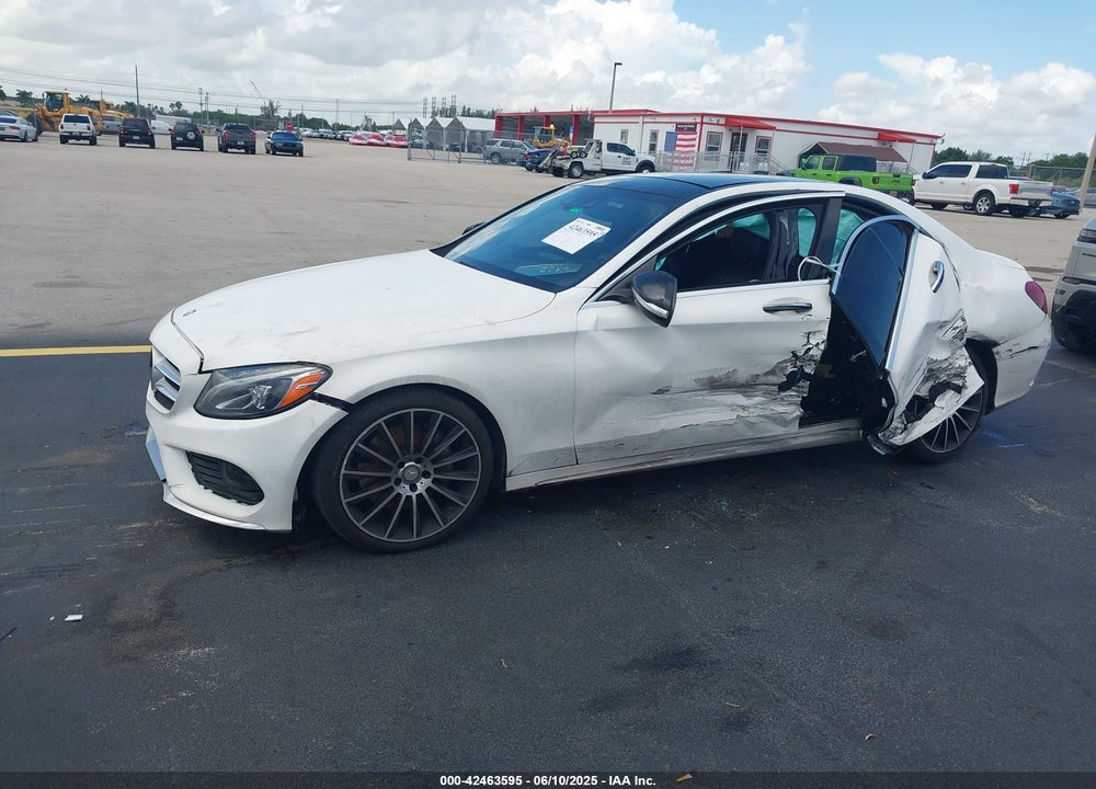 2015 MERCEDES-BENZ C 400 VIN: 55SWF6GBXFU015973