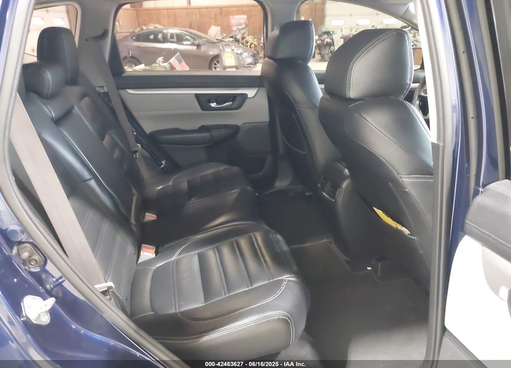 2018 HONDA CR-V LX VIN: 2HKRW6H39JH215792