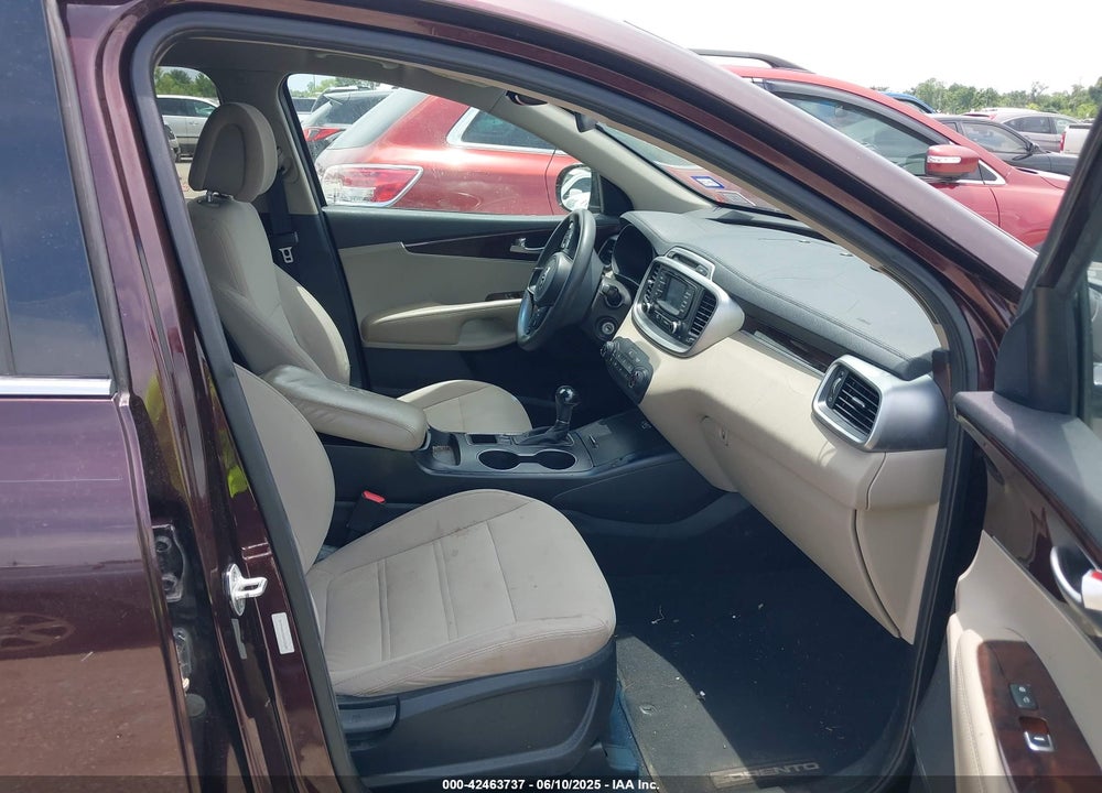 2016 KIA SORENTO 2.4L LX VIN: 5XYPG4A32GG055287