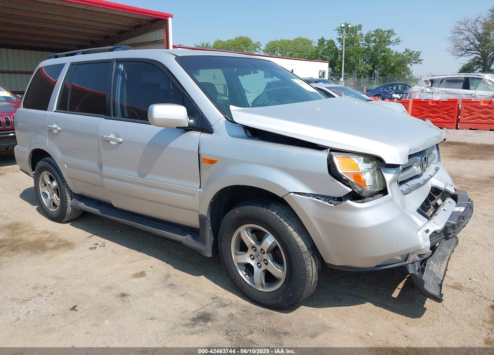 2006 HONDA PILOT EX-L VIN: 5FNYF18696B020807